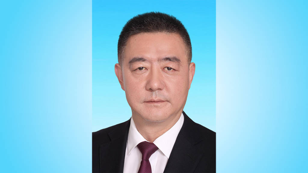 去年出任巴中市委常委、常務(wù)副市長(zhǎng)的李本勇，已轉(zhuǎn)崗市人大:宏鑫機(jī)械設(shè)備有限公司
