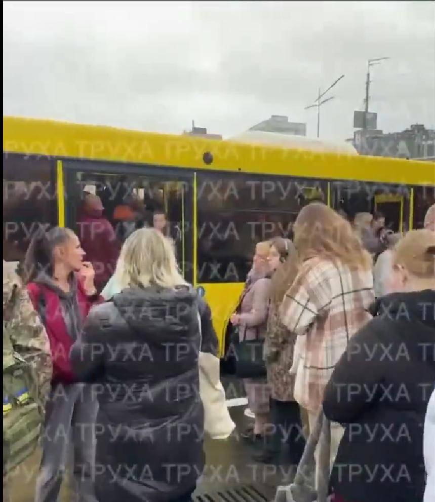 普京下狠手<strong></p>
<p>宏鑫機械設(shè)備有限公司
</strong>，俄軍讓烏克蘭斷水?dāng)嚯娨黄诎?，一夜間炸回石器時代:宏鑫機械設(shè)備有限公司
