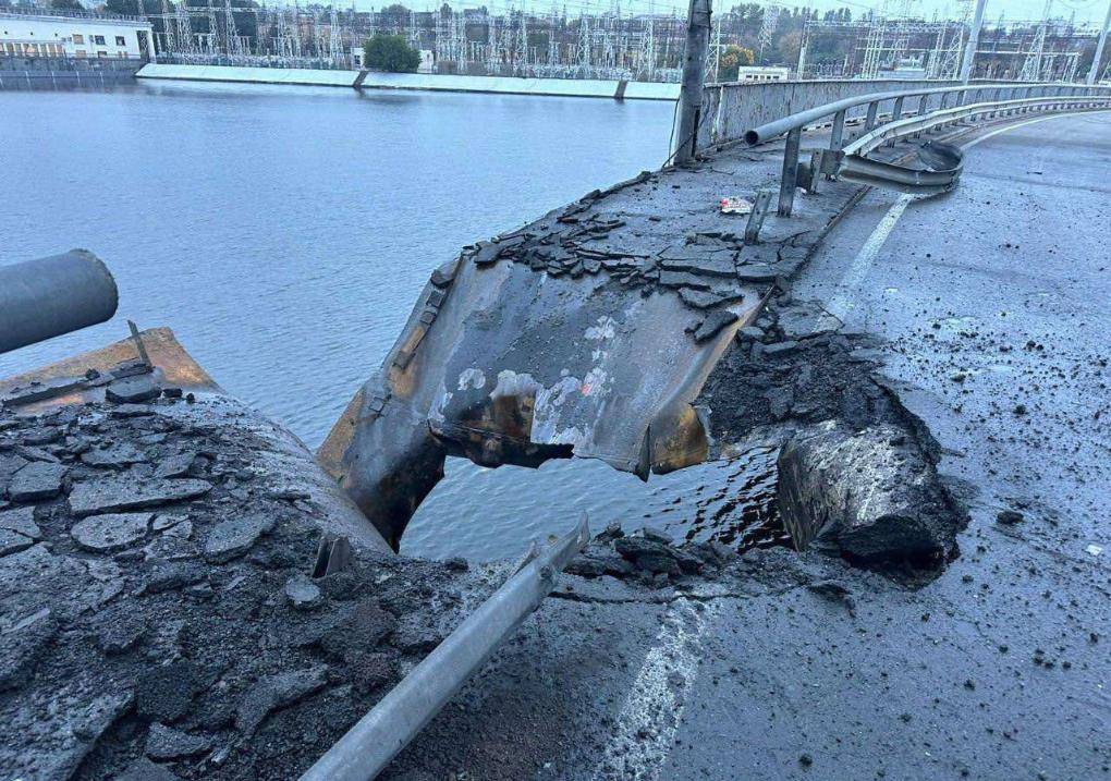 普京下狠手<strong></p>
<p>宏鑫機械設(shè)備有限公司
</strong>，俄軍讓烏克蘭斷水?dāng)嚯娨黄诎?，一夜間炸回石器時代:宏鑫機械設(shè)備有限公司
