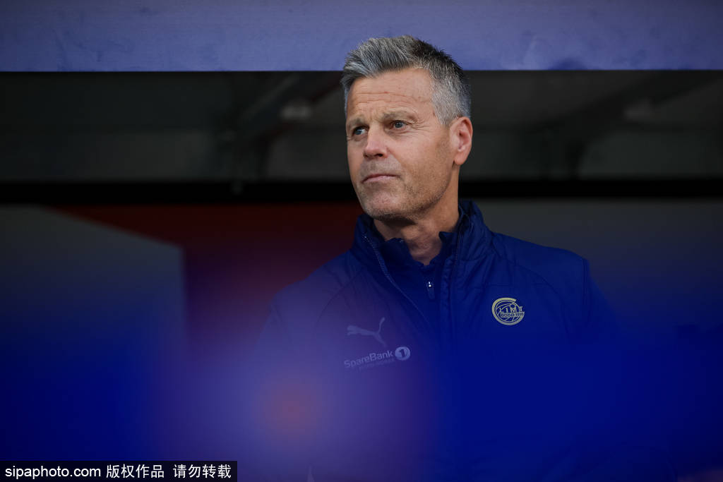 接近官宣！國(guó)足新帥最大熱門浮現(xiàn)<strong></p>
<p>宏鑫機(jī)械設(shè)備有限公司
</strong>，11月首秀，世界杯戰(zhàn)績(jī)成最大底氣:宏鑫機(jī)械設(shè)備有限公司
