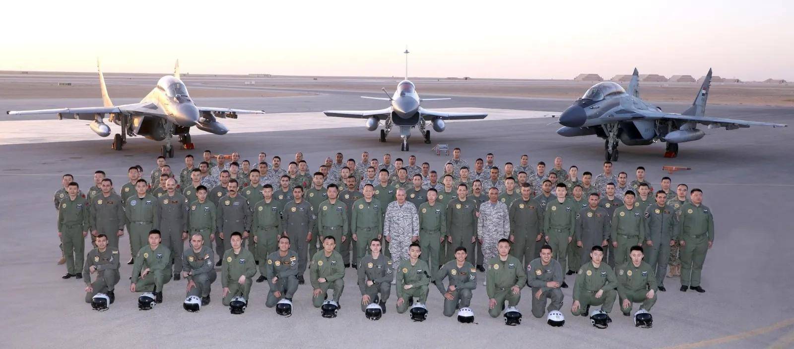 怕被殲10搶單了？美媒：暫停八年后<strong></p>
<p>宏鑫機械設備有限公司
</strong>，法國緊急向埃及交付陣風戰(zhàn)機:宏鑫機械設備有限公司
