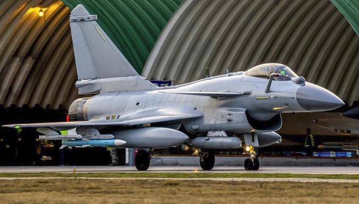 怕被殲10搶單了？美媒：暫停八年后<strong></p>
<p>宏鑫機械設備有限公司
</strong>，法國緊急向埃及交付陣風戰(zhàn)機:宏鑫機械設備有限公司
