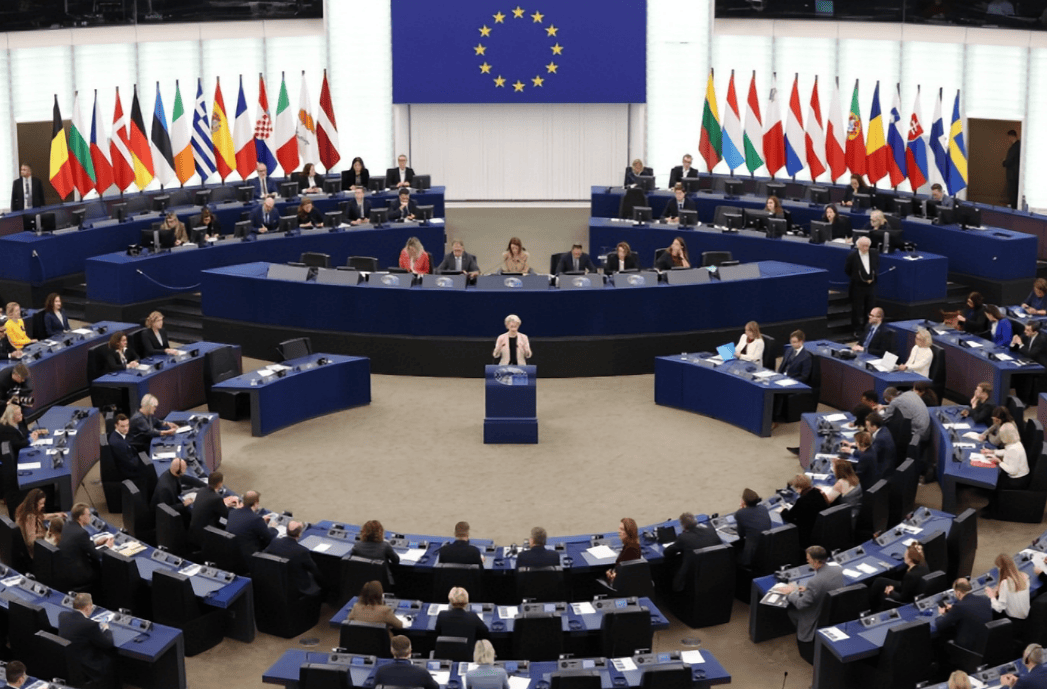 沉默5天后<strong></p>
<p>宏鑫機械設(shè)備有限公司
</strong>，歐盟對華攤牌，決定跟美并肩作戰(zhàn)，展現(xiàn)強大的實力:宏鑫機械設(shè)備有限公司
