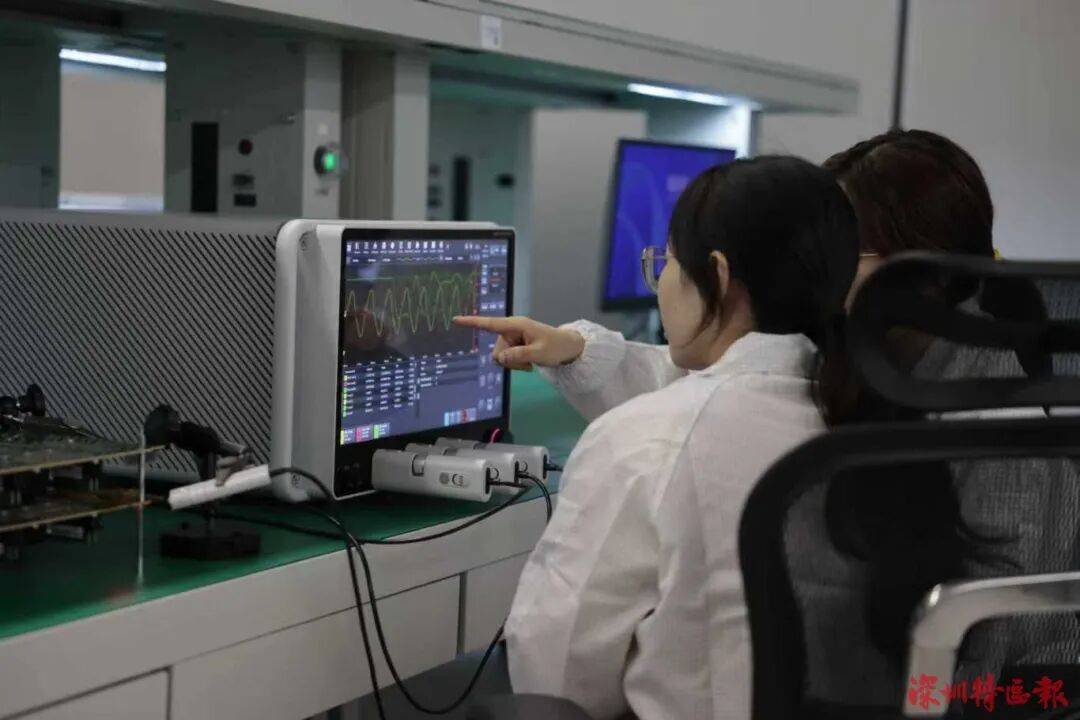 突破封鎖<strong></p>
<p>宏鑫機(jī)械設(shè)備有限公司
</strong>！國(guó)產(chǎn)！！可滿足3-5nm芯片需求?。。?宏鑫機(jī)械設(shè)備有限公司
