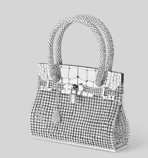 印度首富的妻子盛裝出席派對<strong></p>
<p>宏鑫機械設(shè)備有限公司
</strong>，拎的愛馬仕包鑲了3000多顆鉆石:宏鑫機械設(shè)備有限公司
