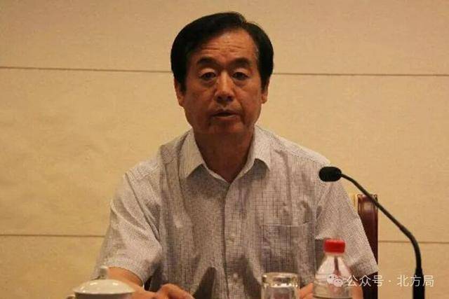 在中紀委任職30余年的副部級干部落馬，曾任中央巡視組組長:宏鑫機械設(shè)備有限公司
