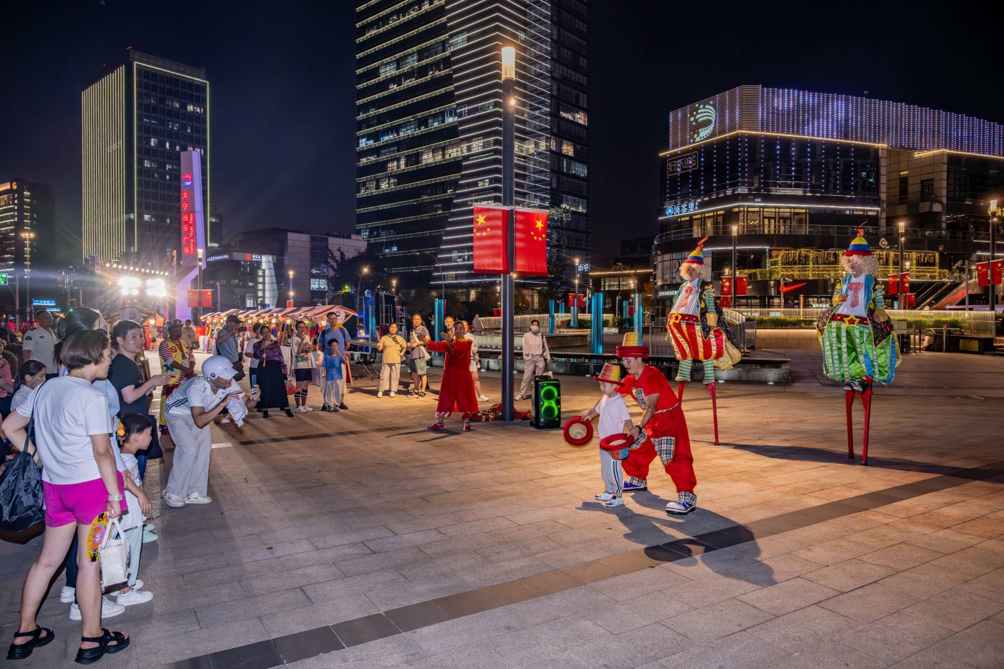 多元演出暖申城 文旅融合煥活力 2025第十一屆上海街藝節(jié)火爆舉行:宏鑫機(jī)械設(shè)備有限公司