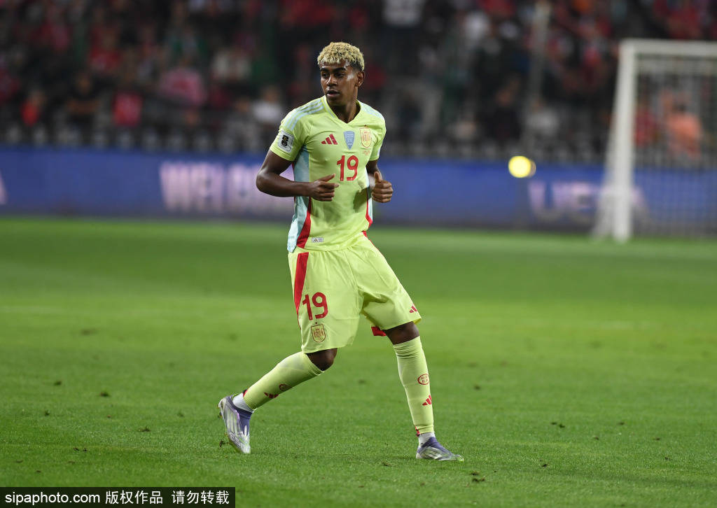 曼城豪擲4億歐元追逐亞馬爾<strong></p>
<p>宏鑫機(jī)械設(shè)備有限公司
</strong>，貝林厄姆或?qū)⒏鎰e皇馬！:宏鑫機(jī)械設(shè)備有限公司
