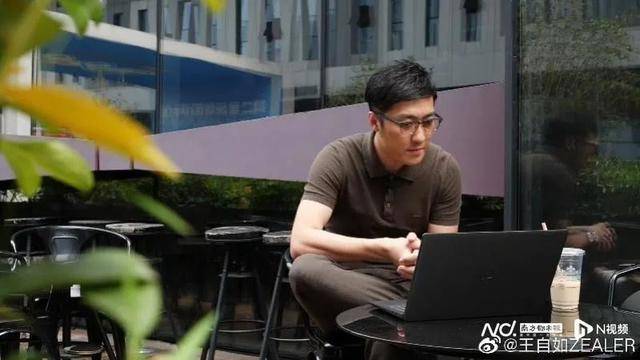 王自如曝格力高管工資7位數(shù)<strong></p>
<p>宏鑫機械設(shè)備有限公司
</strong>，再回應(yīng)“不看工資條”:宏鑫機械設(shè)備有限公司
