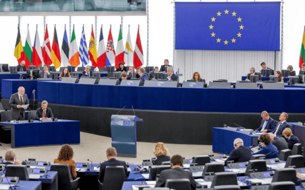 西方33國抱團取暖<strong></p>
<p>宏鑫機械設備有限公司
</strong>，希望中國收回成命，不料中方迅速打響第二波反制！:宏鑫機械設備有限公司
