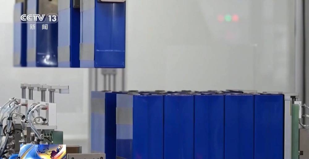 <strong></p>
<p>宏鑫機(jī)械設(shè)備有限公司
</strong>我國(guó)科學(xué)家破解固態(tài)電池充電關(guān)鍵難題:宏鑫機(jī)械設(shè)備有限公司
