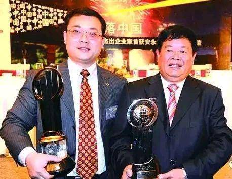 79歲“玻璃大王”曹德旺卸任福耀玻璃董事長，正式交棒長子曹暉:宏鑫機械設備有限公司
