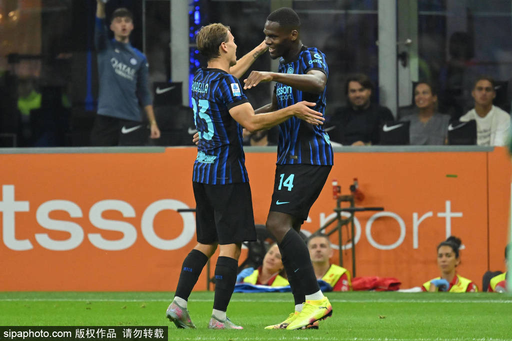 觀戰(zhàn)臺(tái)：利物浦大戰(zhàn)曼聯(lián)+拜仁火拼多特 阿森納沖五連勝:宏鑫機(jī)械設(shè)備有限公司
