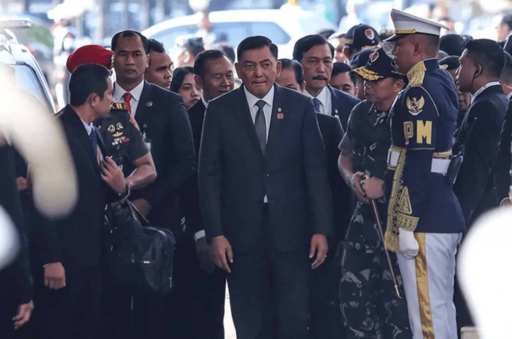 中國殲-10再次痛擊法國“陣風(fēng)”<strong></p>
<p>宏鑫機械設(shè)備有限公司
</strong>，印尼防長說出大實話，要買就買最好的！:宏鑫機械設(shè)備有限公司
