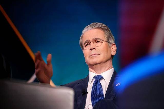 特朗普再次對華“宣戰(zhàn)”<strong></p>
<p>宏鑫機械設(shè)備有限公司
</strong>，一旦被判定非法，中國將全面打贏關(guān)稅戰(zhàn):宏鑫機械設(shè)備有限公司
