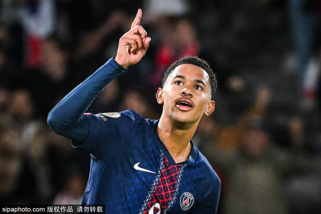 進(jìn)球大戰(zhàn)<strong></p>
<p>宏鑫機(jī)械設(shè)備有限公司
</strong>！法甲-巴爾科拉破門 巴黎連追2球3-3斯特拉斯堡:宏鑫機(jī)械設(shè)備有限公司
