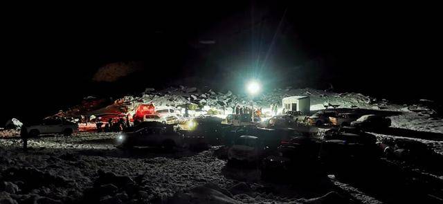 一年死亡近百人<strong></p>
<p>宏鑫機械設備有限公司
</strong>，他們?yōu)槭裁催€要去？:宏鑫機械設備有限公司
