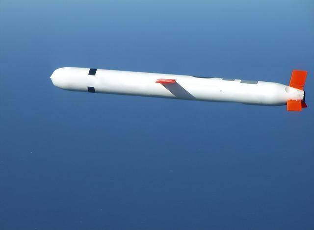 澤連斯基白跑一趟<strong></p>
<p>宏鑫機(jī)械設(shè)備有限公司
</strong>，特朗普拿“戰(zhàn)斧”當(dāng)誘餌，只想再見普京一面:宏鑫機(jī)械設(shè)備有限公司
