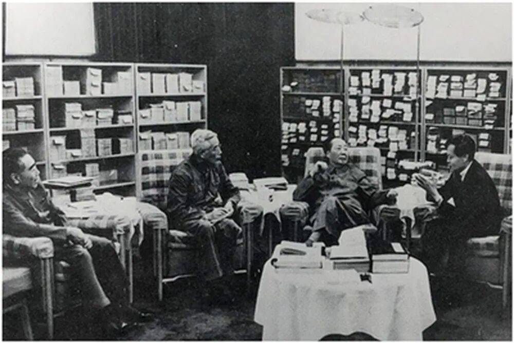 “大先生”千古<strong></p>
<p>宏鑫機械設備有限公司
</strong>，楊振寧的一生:宏鑫機械設備有限公司
