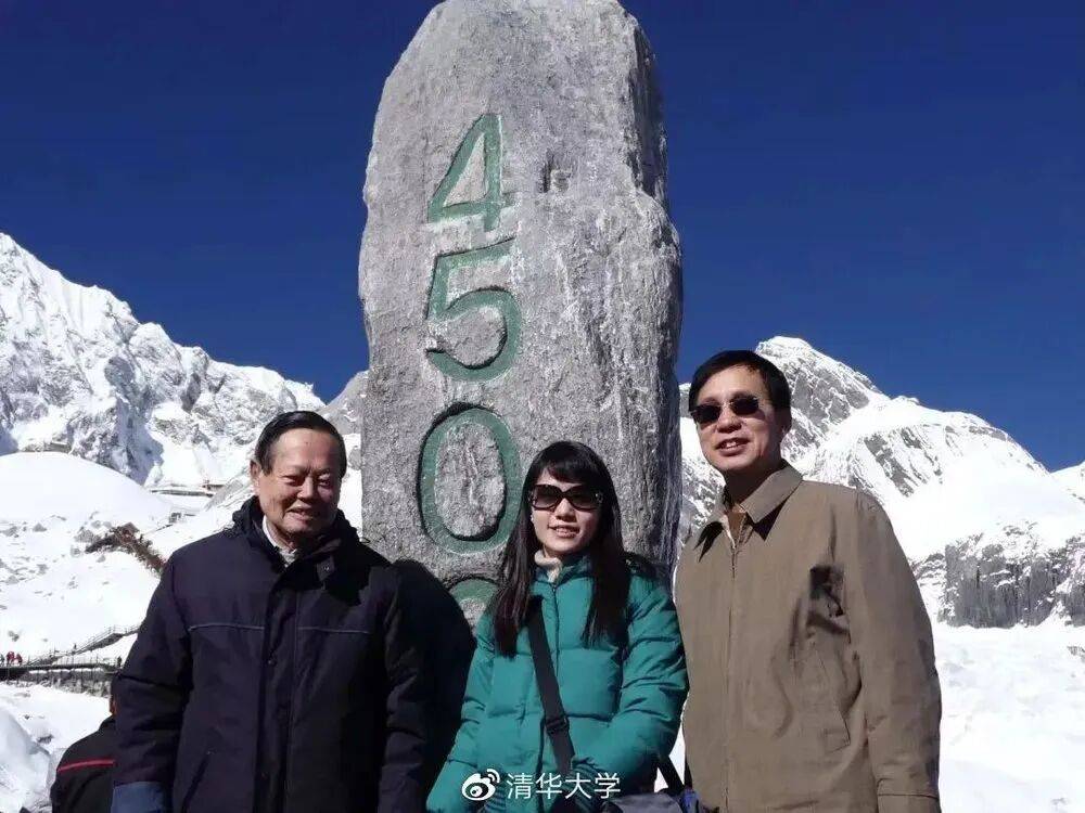 “大先生”千古<strong></p>
<p>宏鑫機械設備有限公司
</strong>，楊振寧的一生:宏鑫機械設備有限公司
