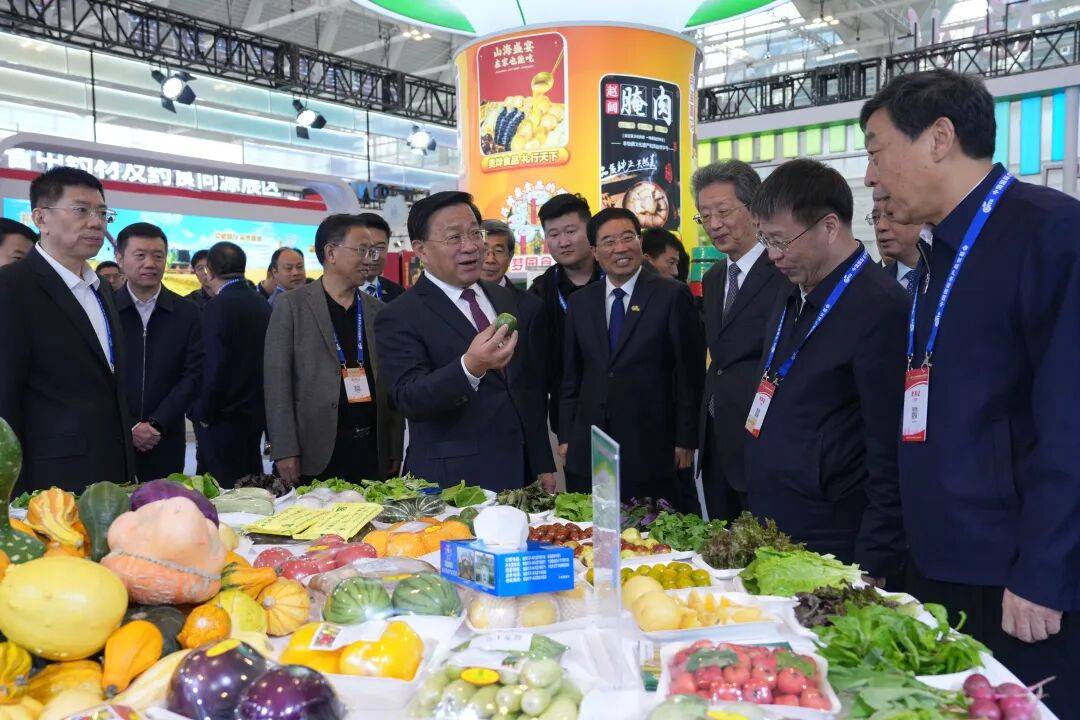 第二十二屆中國國際農(nóng)產(chǎn)品交易會“強(qiáng)農(nóng)論壇”在天津市舉辦:宏鑫機(jī)械設(shè)備有限公司