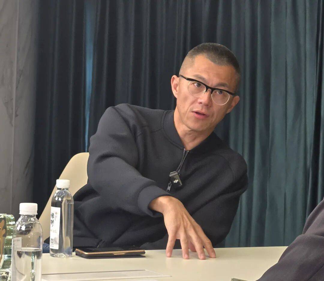 獨家采訪丨陳震首次還原撞車事件:宏鑫機械設(shè)備有限公司
