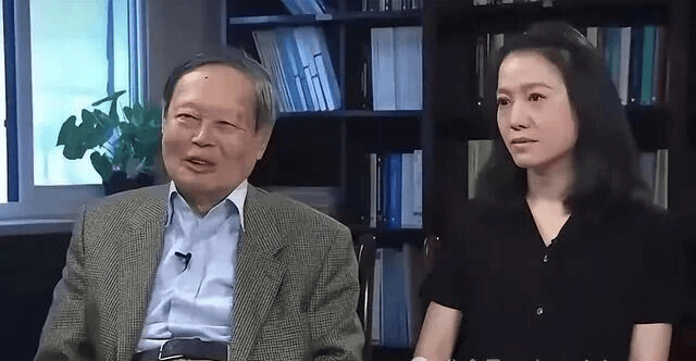 翁帆發(fā)文：有楊先生陪伴我何其有幸，他會(huì)在星星上對(duì)我們微笑:宏鑫機(jī)械設(shè)備有限公司
