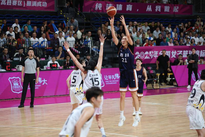 四川隊(duì)成就全國女籃錦標(biāo)賽四連冠 韓旭砍下26分:宏鑫機(jī)械設(shè)備有限公司