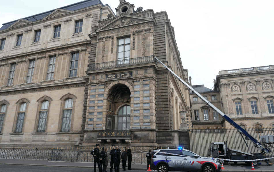 馬克龍全程跟進(jìn)案件調(diào)查:宏鑫機(jī)械設(shè)備有限公司