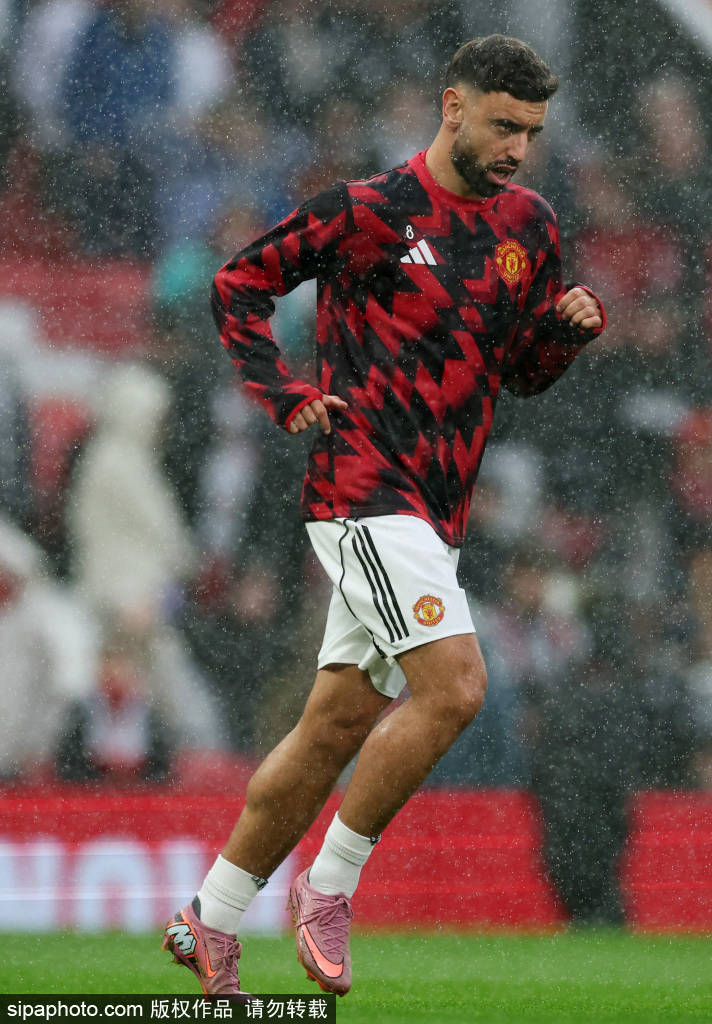 攻守異位！阿莫林曼聯(lián)一度只排第14，今絕殺利物浦僅少對(duì)手2分:宏鑫機(jī)械設(shè)備有限公司
