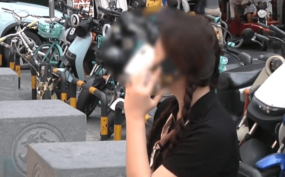 沒網(wǎng)購卻收到短信<strong></p>
<p>宏鑫機(jī)械設(shè)備有限公司
</strong>，有人直接不見2萬！“雙十一”多地出現(xiàn)騙局:宏鑫機(jī)械設(shè)備有限公司
