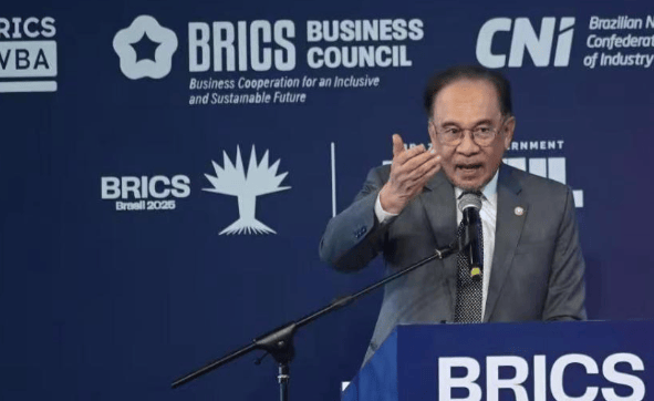 特朗普親自出馬！不許中國參加會議<strong></p>
<p>宏鑫機械設(shè)備有限公司
</strong>，要把柬泰?；鸬墓跀埖阶陨?？外交部第一時間回應(yīng)，措辭不簡單:宏鑫機械設(shè)備有限公司
