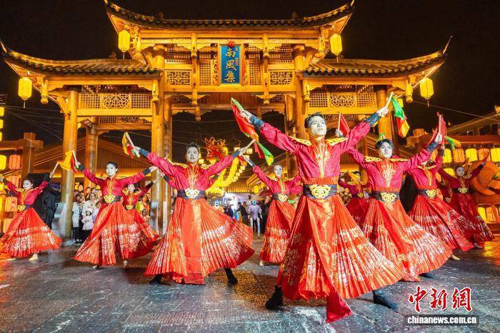 第四屆永州旅發(fā)大會(huì)寧遠(yuǎn)舉行 打造舜文化沉浸式文旅盛典:宏鑫機(jī)械設(shè)備有限公司
