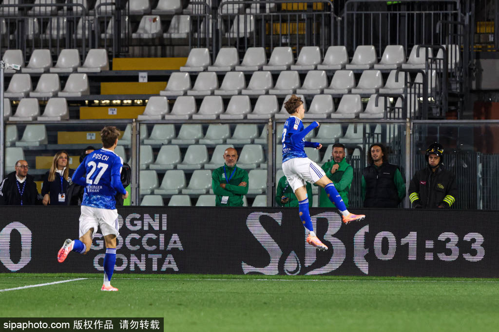 國(guó)米緊盯帕斯，皇馬回購(gòu)權(quán)引發(fā)轉(zhuǎn)會(huì)懸念:宏鑫機(jī)械設(shè)備有限公司
