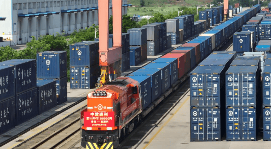 失去中國市場的立陶宛成笑話！對華出口崩盤<strong></p>
<p>宏鑫機械設備有限公司
</strong>，如今卻不得不向曾經(jīng)的“敵人”伸出橄欖枝:宏鑫機械設備有限公司
