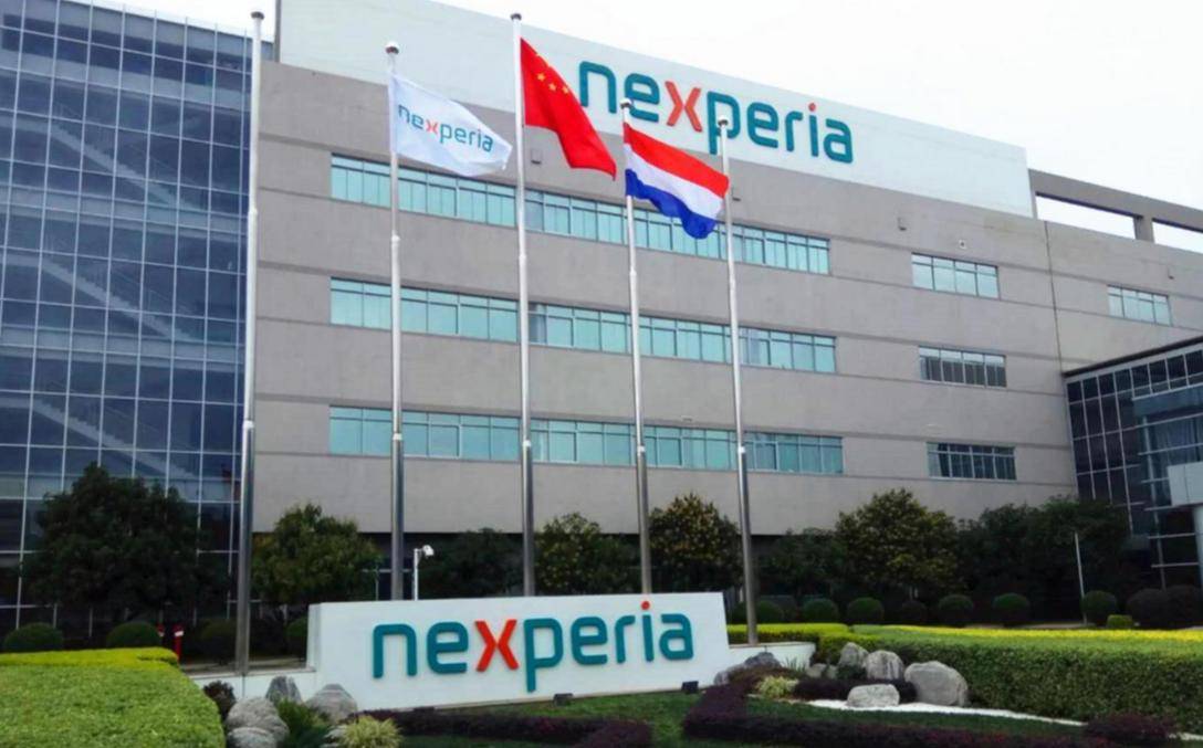 荷蘭主動把電話打到北京<strong></p>
<p>宏鑫機械設(shè)備有限公司
</strong>，不認錯也不歸還中企管理權(quán)，中方寸步不讓：必須拿出個交代:宏鑫機械設(shè)備有限公司
