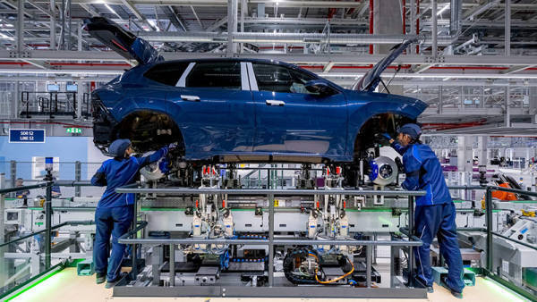 “中方稀土新規(guī)<strong></p>
<p>宏鑫機(jī)械設(shè)備有限公司
</strong>，兩個(gè)月就能讓我們?nèi)啃恕?宏鑫機(jī)械設(shè)備有限公司
