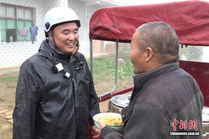 陜西“兩元餐”村支書：“一碗飯”拉近與村民間的情感距離:宏鑫機械設備有限公司
