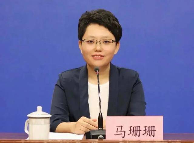 馬珊珊<strong></p>
<p>宏鑫機(jī)械設(shè)備有限公司
</strong>，任市委書記:宏鑫機(jī)械設(shè)備有限公司
