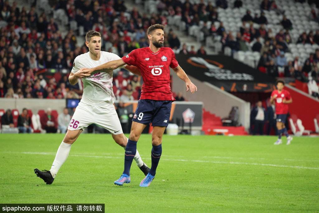 申花與首爾的亞冠較量：劉誠宇與林加德的巔峰對(duì)決，戰(zhàn)術(shù)與情感的交織:宏鑫機(jī)械設(shè)備有限公司
